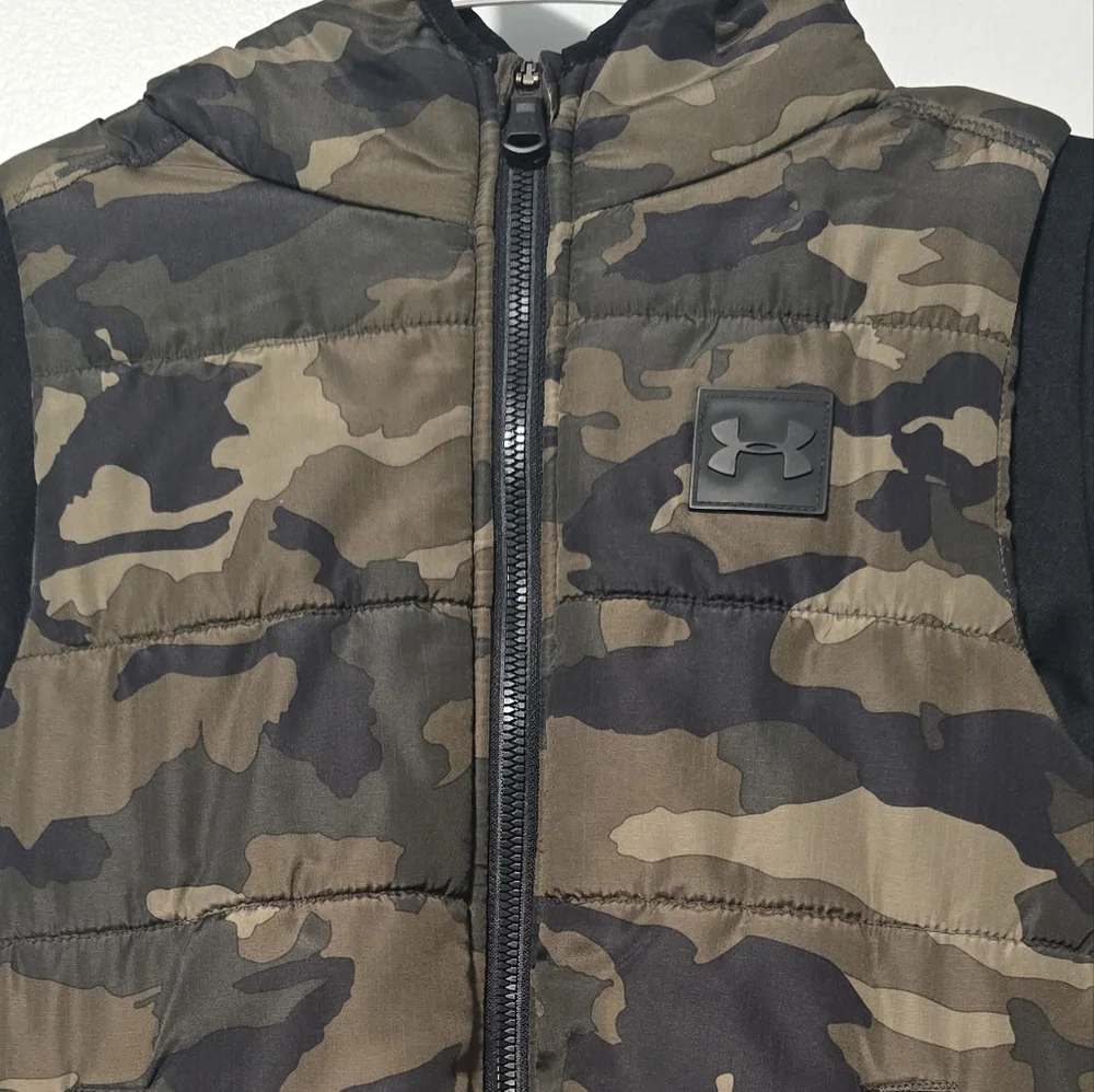 Under Armour Boys Hooded Vest Medium Lightweight Quilted Puffer Jacket, Zip-up,